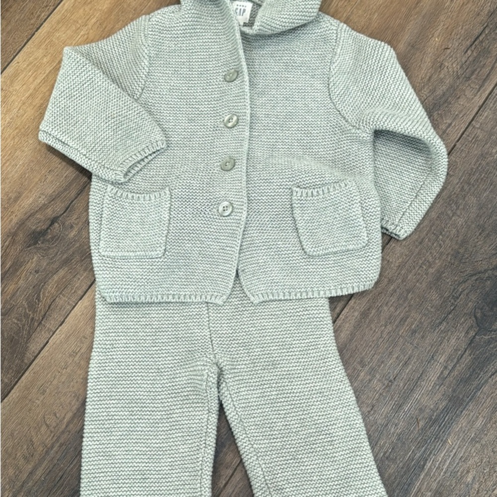 Baby Gap Gray cable Knit Baby Outfit